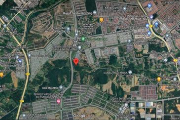 [FACING ROAD] Residential Development Land Rinching, Semenyih For Sale
