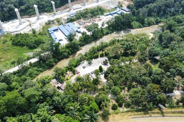 [FACING HIGHWAY] Agriculture Land Bentong, Pahang For Sale