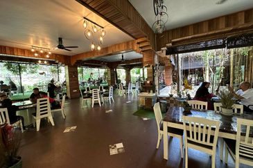 [FACING HIGHWAY] Agriculture Land Bentong, Pahang For Sale