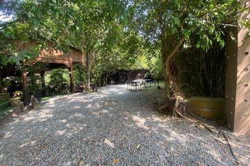 [FACING HIGHWAY] Agriculture Land Bentong, Pahang For Sale