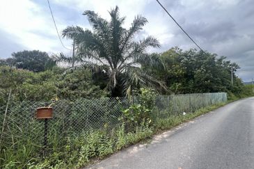 Residential Potential Development Land Jalan Salak Vista, Sepang For Sale