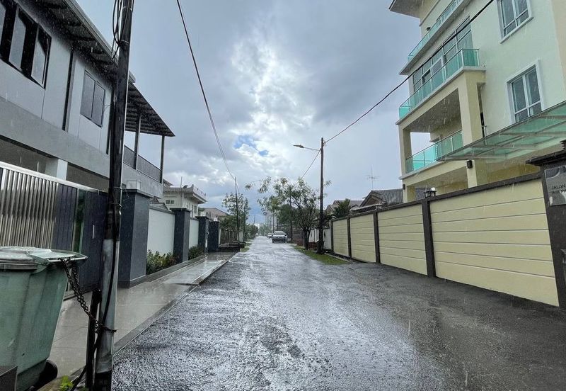 Bungalow Land Labu Jalan Ayer Surut, Setapak For Sale