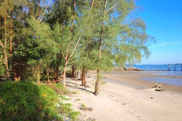 Hotel & Resort Potential Development Land Port Dickson, Negeri Sembilan For Sale