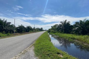 Jalan Kemandol, Jenjarom, Agriculture Land For Sale
