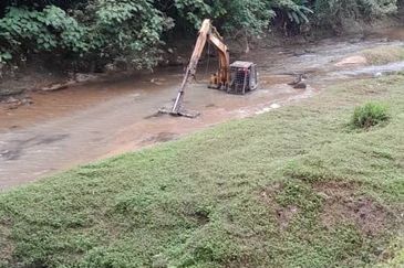 [NEXT TO RIVER] Ulu Yam, Agriculture Land For Sale