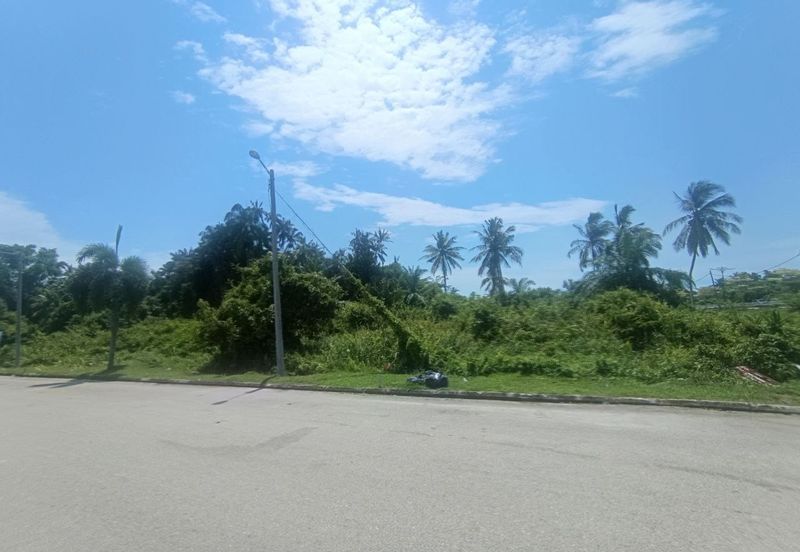 Kampung Sabak Aur, Muar, Commercial Potential Development Land For Sale