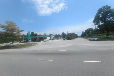 Kampung Sabak Aur, Muar, Commercial Potential Development Land For Sale