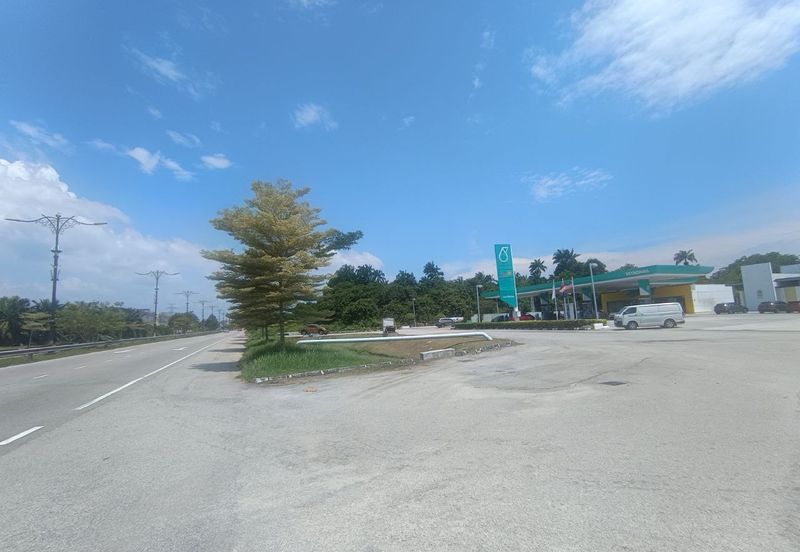 Kampung Sabak Aur, Muar, Commercial Potential Development Land For Sale