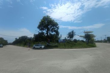Kampung Sabak Aur, Muar, Commercial Potential Development Land For Sale