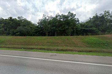 [FRONTING HIGHWAY] Slim River, Perak, Petrol Station Land For Sale