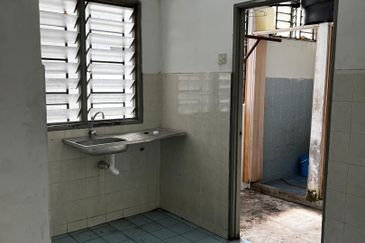 Alam Perdana, Kenari Court For Sale