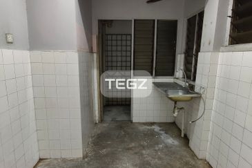 Bukit Tinggi Flat Klang 2nd Floor Good Condition Must View