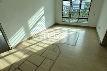 Bukit Raja Klang 2 Storey Corner House 2970sqft Good Condition