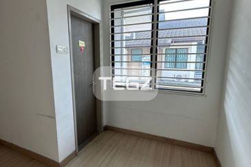 Bukit Raja Klang 2 Storey Corner House 2970sqft Good Condition