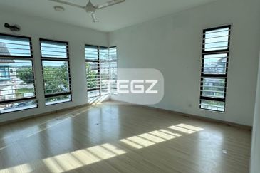 Bukit Raja Klang 2 Storey Corner House 2970sqft Good Condition