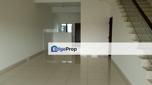 Puteri Klang 2 Storey House Good Condition Hot Area 18x75, Selangor, Klang