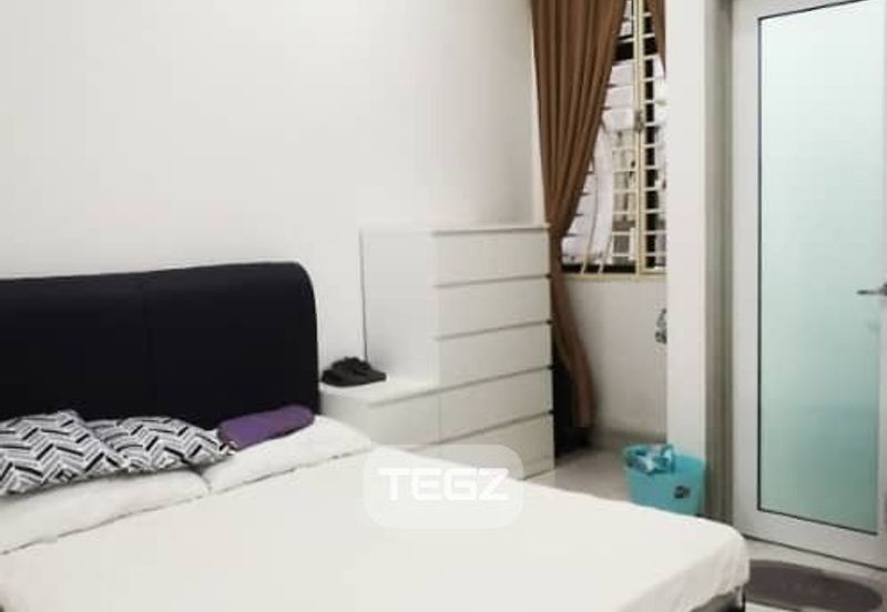 Puteri Klang 2Storey House 20x70 Renovated Must View