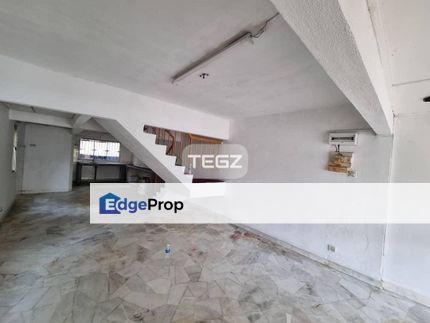 Sri Muda Sek 25 Shah Alam 3 Storey House Good Condition, Selangor, Shah Alam