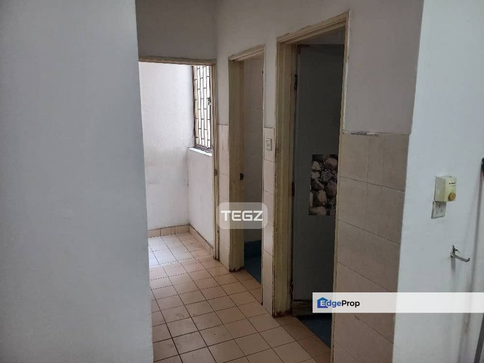 Pangsapuri Seroja Setia Alam Good Condition Top Floor Full Loan, Selangor, Setia Alam/Alam Nusantara