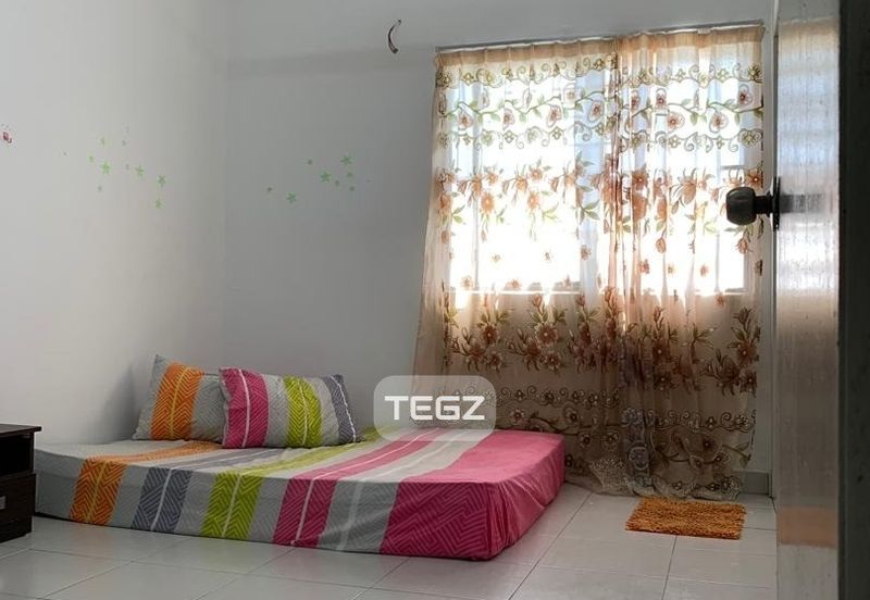 Pangsapuri Akasia, Bandar Botanic