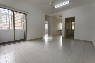 Pangsapuri Akasia, Bandar Botanic