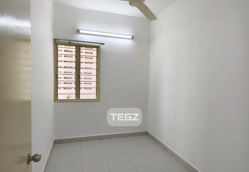 Pangsapuri Akasia, Bandar Botanic