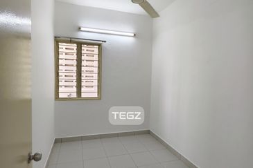 Pangsapuri Akasia, Bandar Botanic