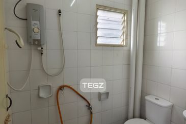 Pangsapuri Akasia, Bandar Botanic