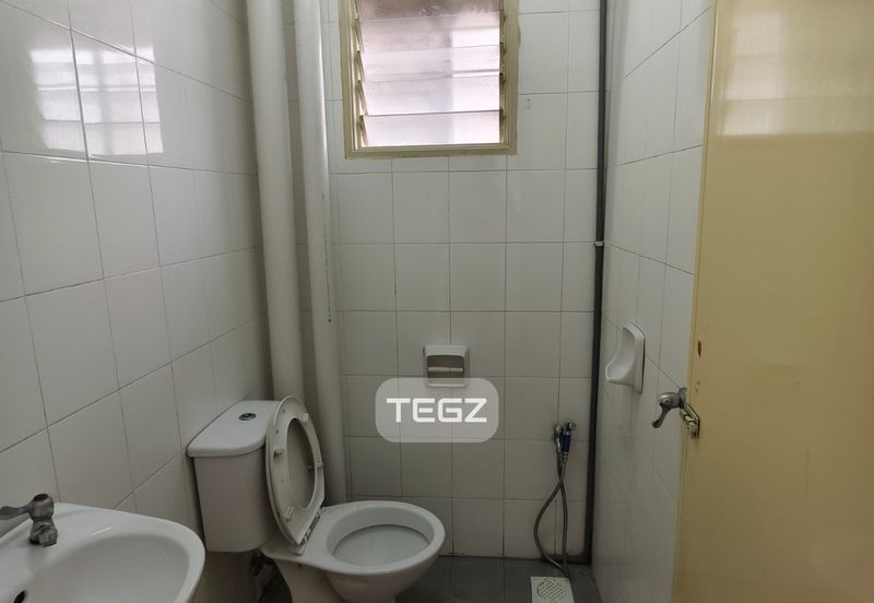 Pangsapuri Akasia, Bandar Botanic