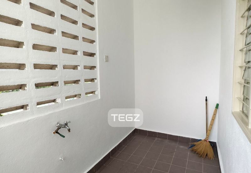 Pangsapuri Akasia, Bandar Botanic