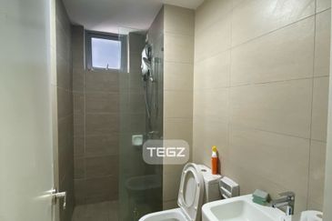 Gravit8 @ Klang South