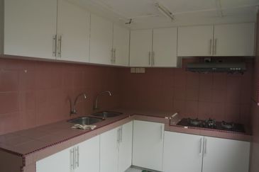 C H E A P 2 Storey Bungalow House @ Bangsar