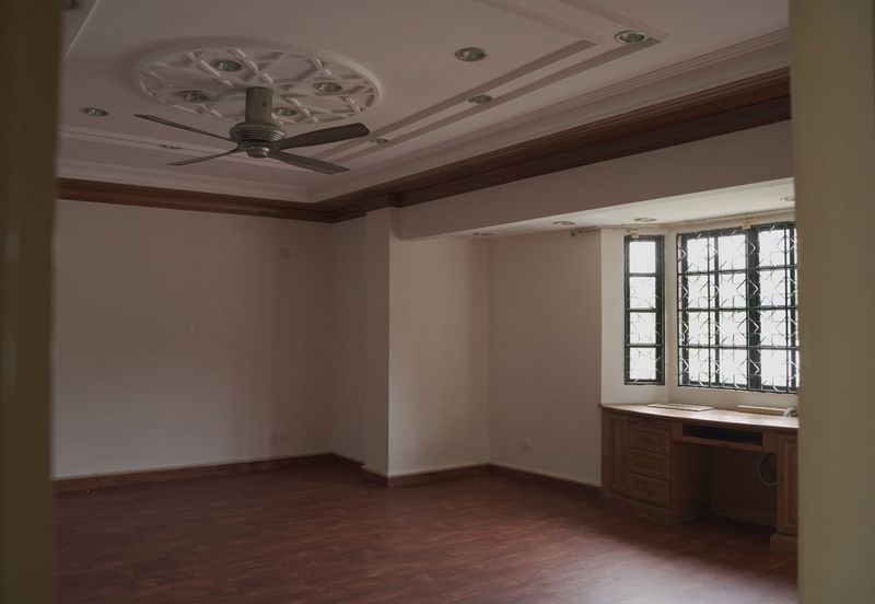 C H E A P 2 Storey Bungalow House @ Bangsar