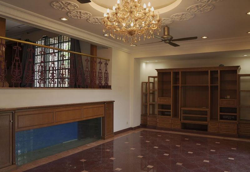 C H E A P 2 Storey Bungalow House @ Bangsar