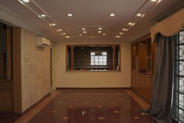 C H E A P 2 Storey Bungalow House @ Bangsar