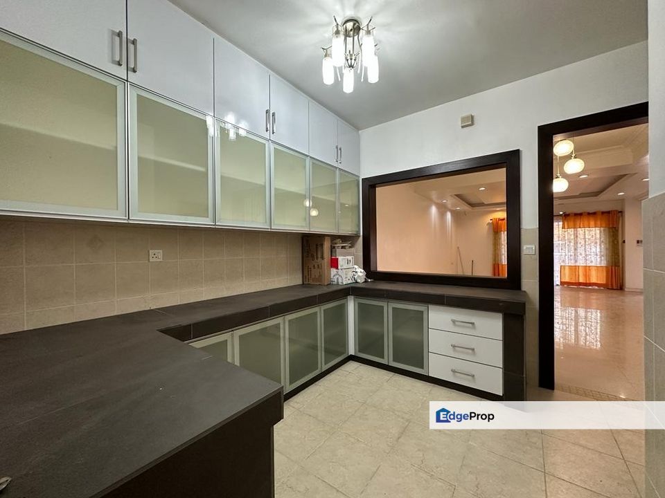 C H E A P 2.5 Sty Terrace House @ Sunway Cheras, Selangor, Batu 9th Cheras