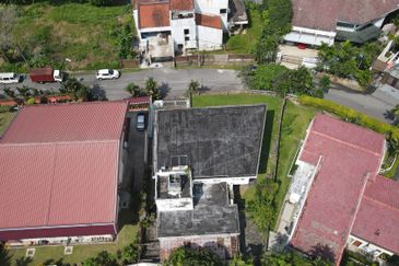 C H E A P 2 Sty Bungalow @ Bangsar 