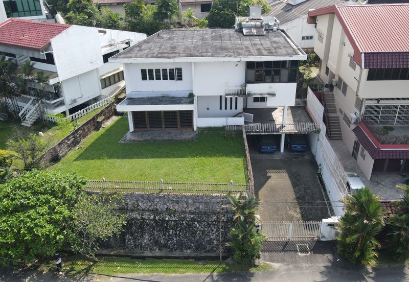 C H E A P 2 Sty Bungalow @ Bangsar 