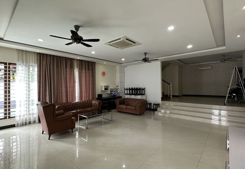 C H E A P 2 Storey C O R N E R Bungalow House renovated