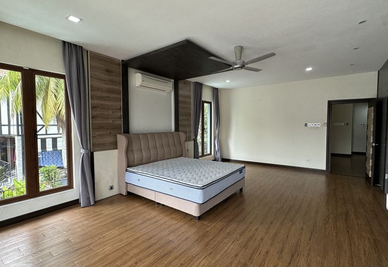 C H E A P 2 Storey C O R N E R Bungalow House renovated