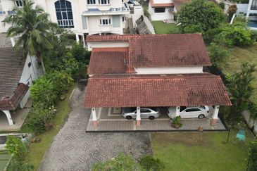 C H E A P 2 Storey Bungalow House @ Bangsar with guarded