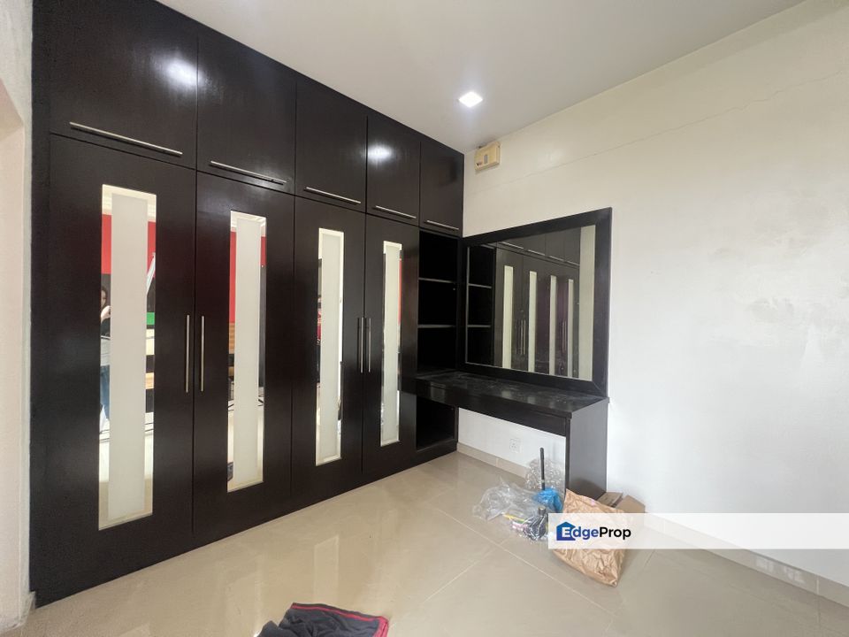 C H E A P Double sty terrace @ Cheras Vista, Selangor, Cheras