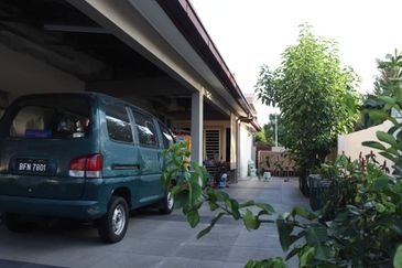 Bandar Tun Hussein Onn