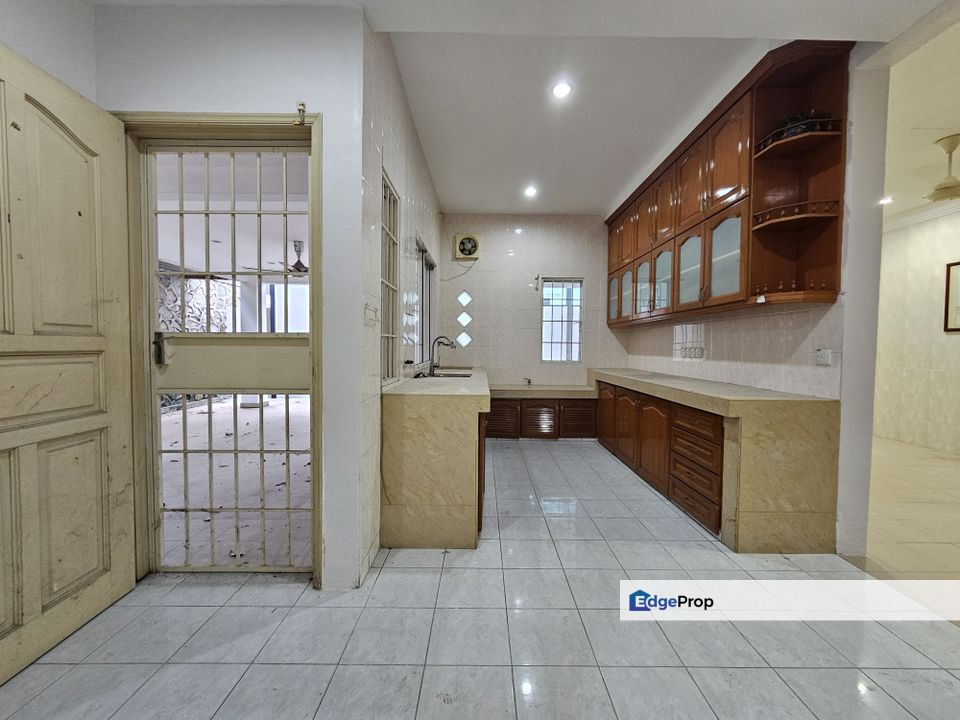 C H E A P 2.5 Storey Semid at Puncak Perdana, Cheras , Selangor, Batu 9th Cheras