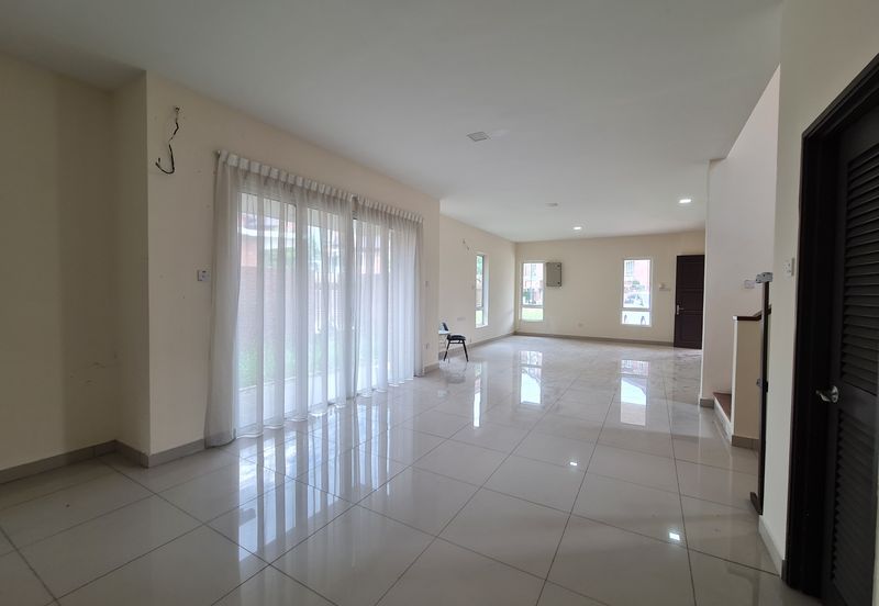  C H E A P 2 storey corner Bungalow @ Sg Long, Cheras