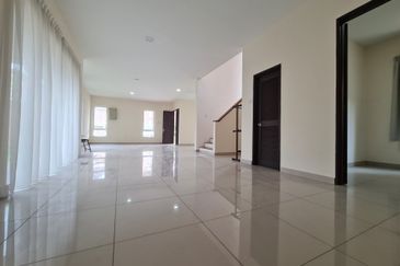  C H E A P 2 storey corner Bungalow @ Sg Long, Cheras