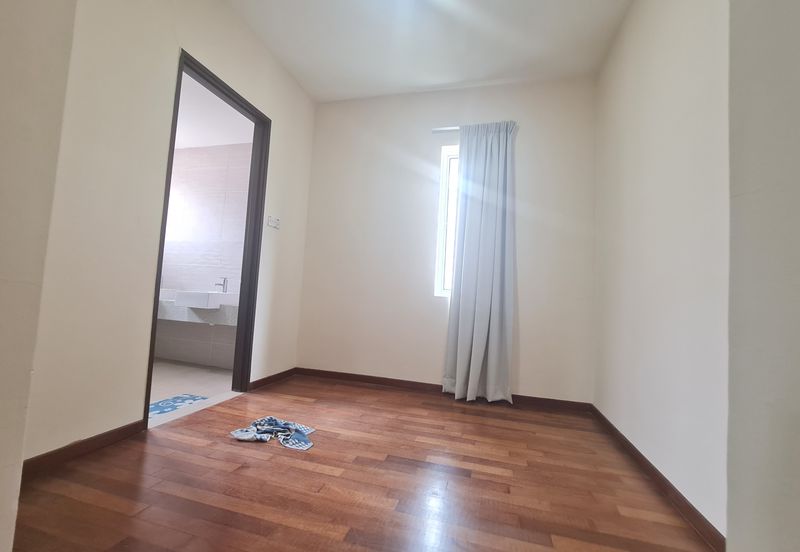  C H E A P 2 storey corner Bungalow @ Sg Long, Cheras