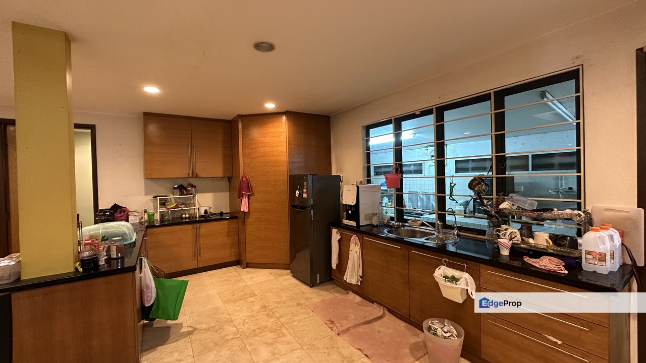 C H E A P 2 Storey Bungalow House For Sale @ Kuala Lumpur Bangsar, Kuala Lumpur, Bangsar