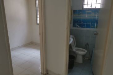 C H E A P Semi D Bdr Sg Long