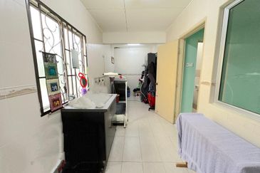 CHEAP 2 sty CORNER terrace at Sungai Long CHERAS for sale